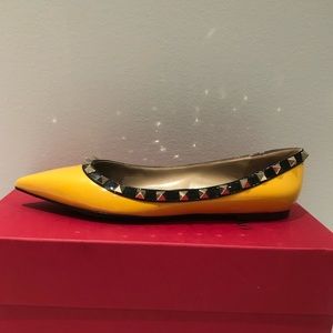 Valentino rockstud flat- yellow patent leather